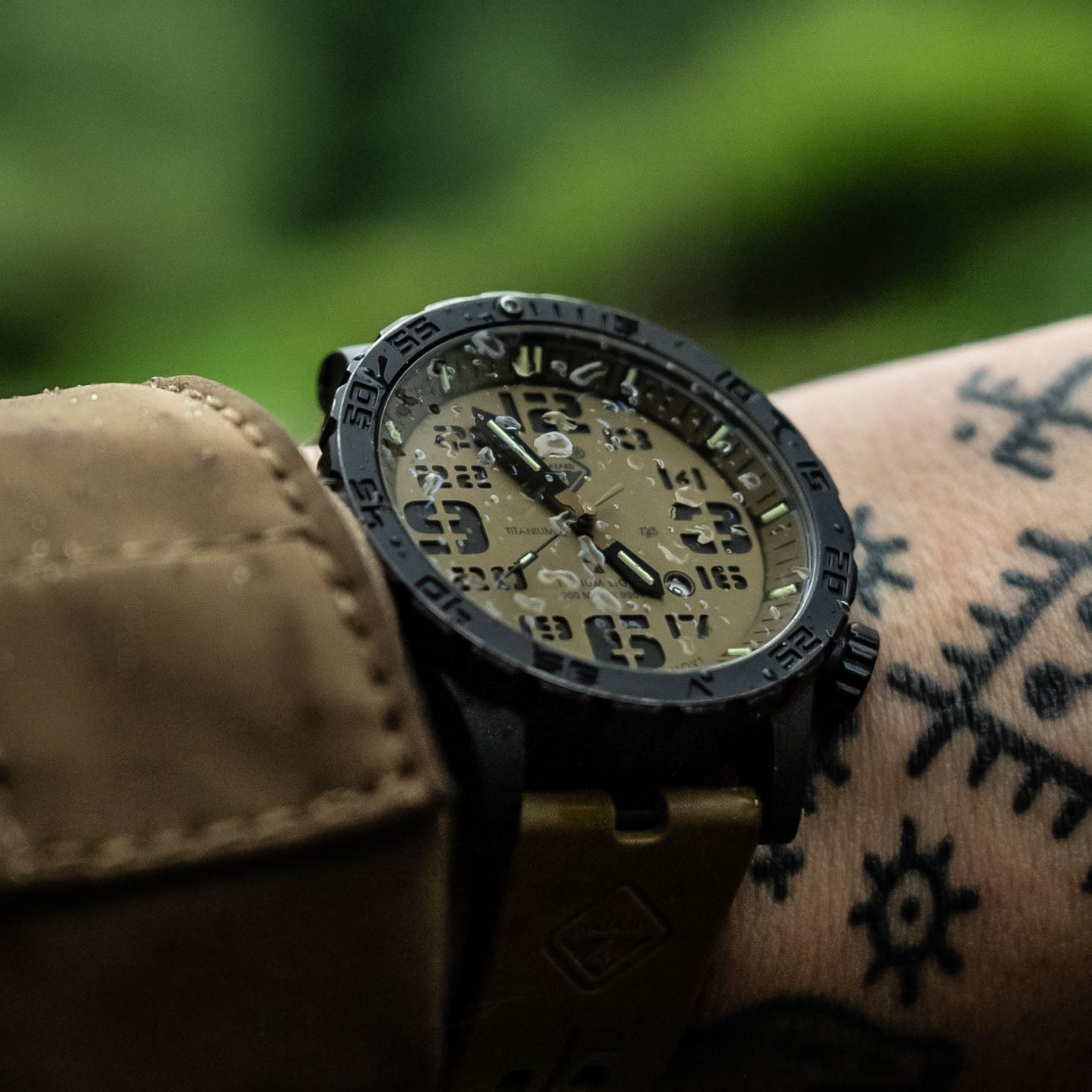 Heavy Water Diver® Arid: Titanium Tritium Dive-Watches by Hazard 4